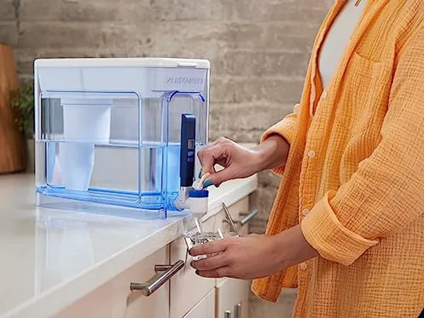 ZeroWater Ready-Read 7,5 liter op aanrecht